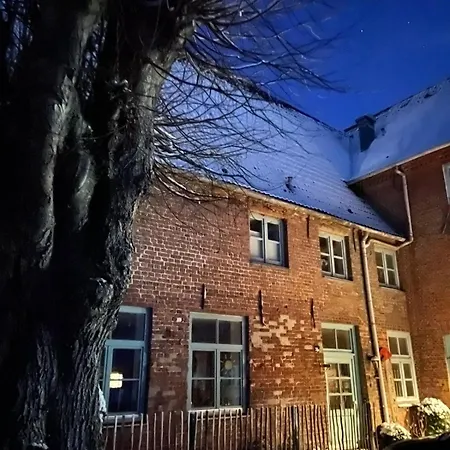 Von Esmarch Erste Huelfe * Тённинг